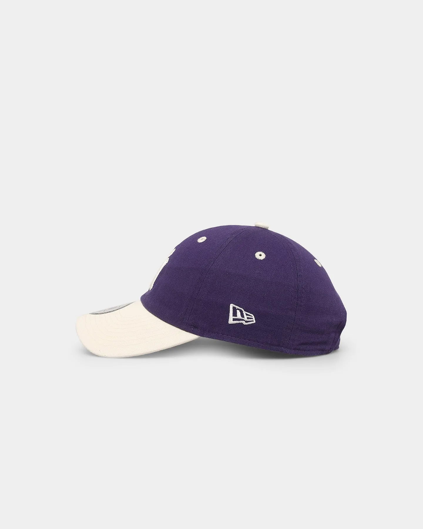 New Era New York Yankees Casual Classic Strapback Purple