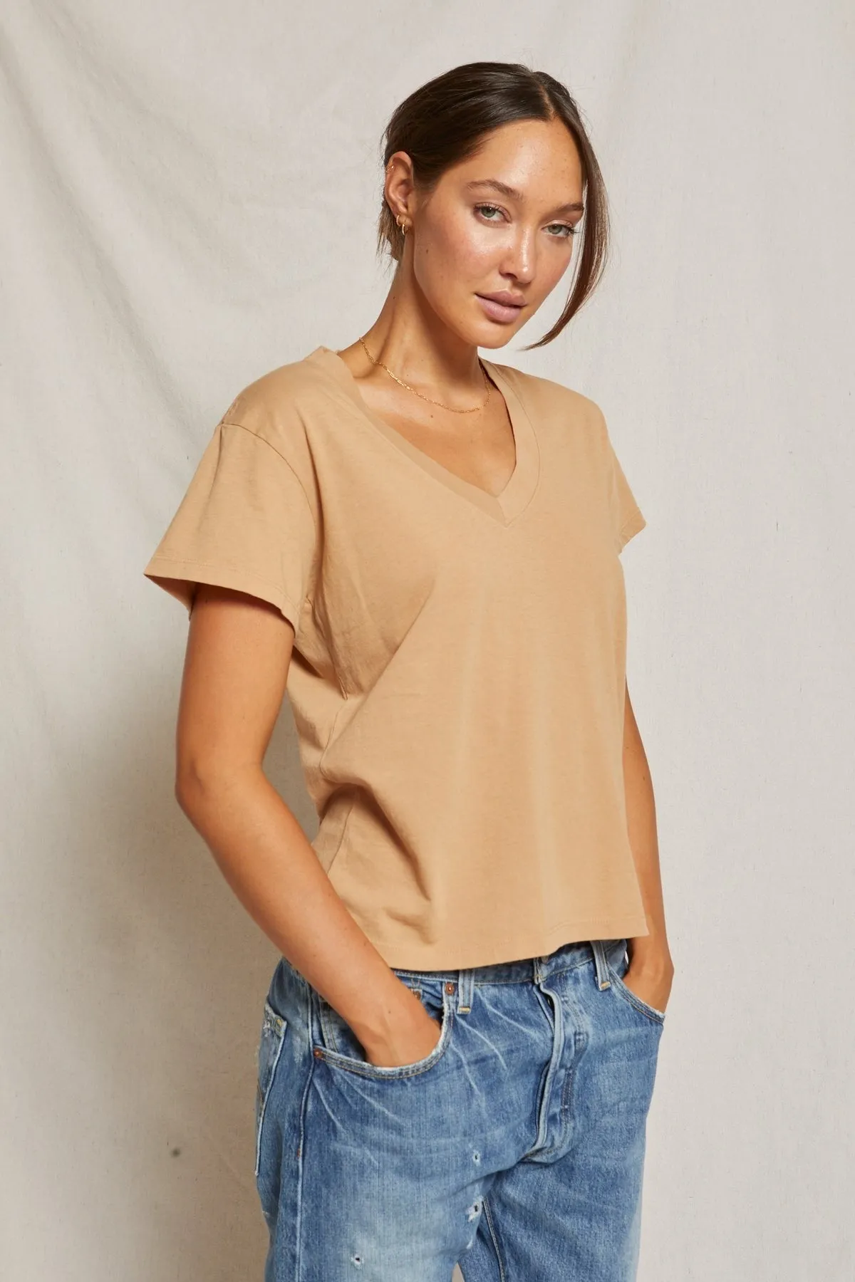 Perfect White Tee Hendrix Cotton Boxy V Neck Tee in Dune