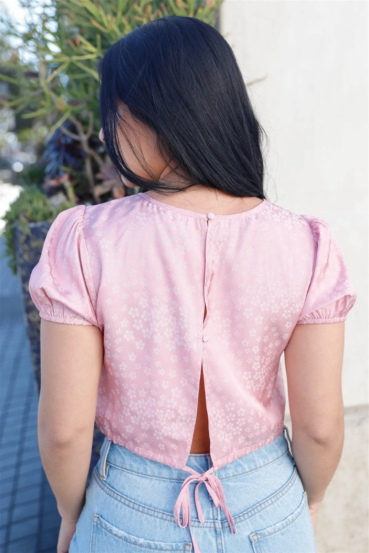 Pink Satin Effect Floral Print Cut-Out Back Detail Self-Tie Hem Crop Top /2-2-1